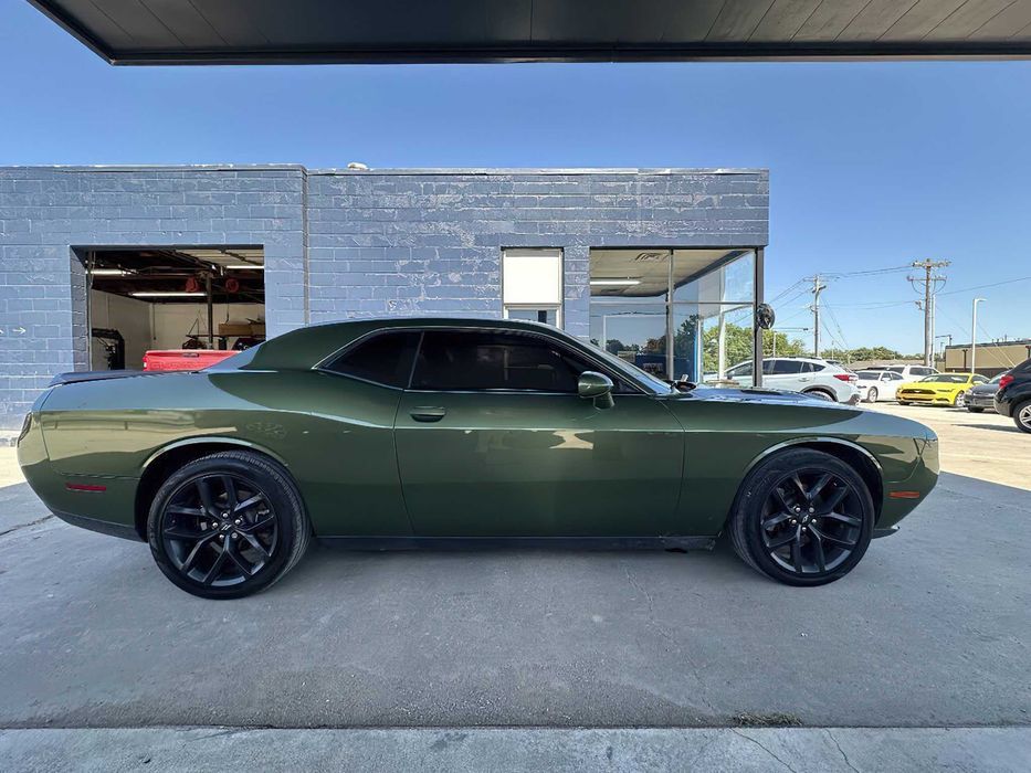 Dodge Challenger      2020