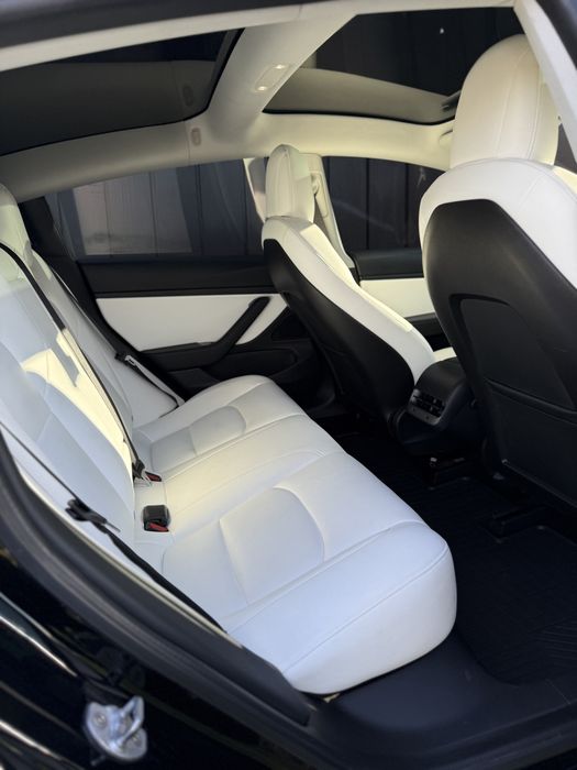Tesla model 3, 2020