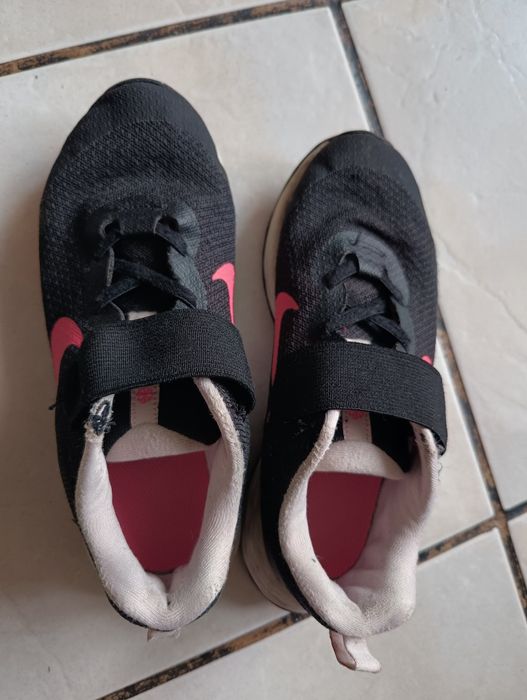 Adidasy buty dziewczęce Nike rozmiar 35