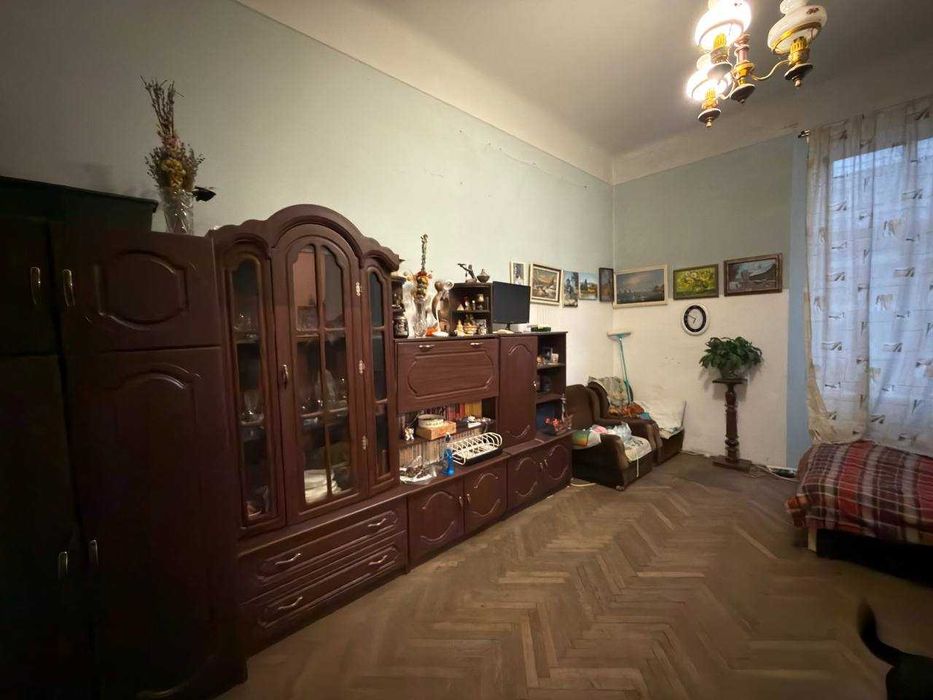 Продаж 2-кімнатної квартири біля Собору Святого Юра вул. Митрополита Андрея - зображення 2