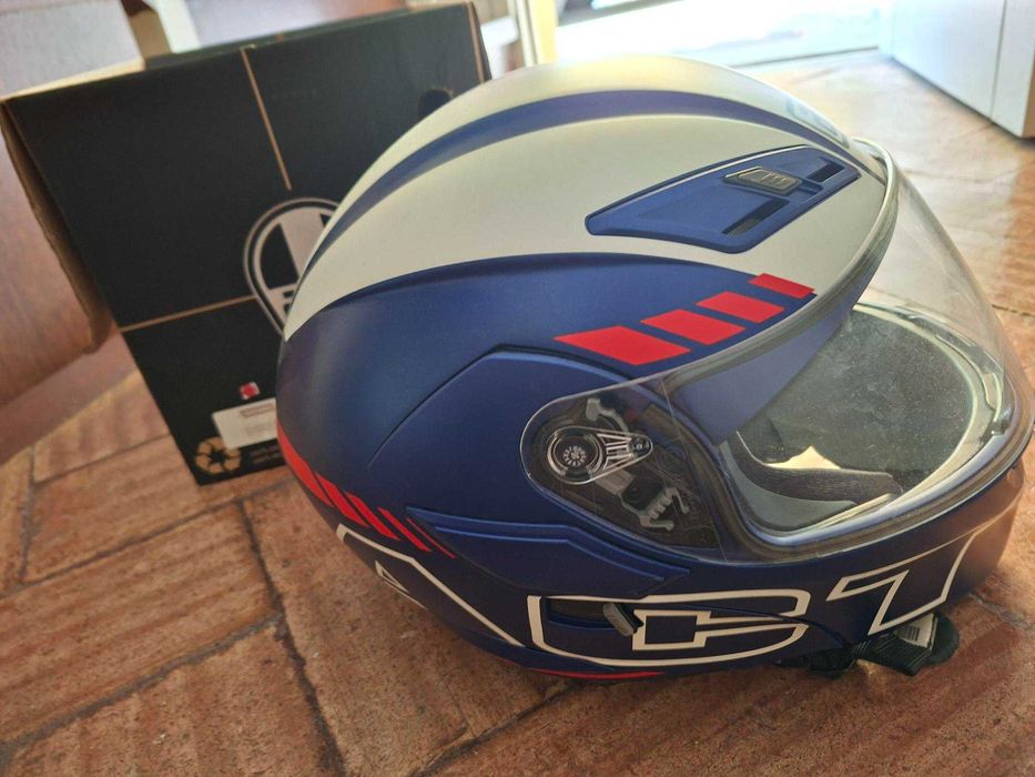 Capacetes Moto marca, AGV como novos.
