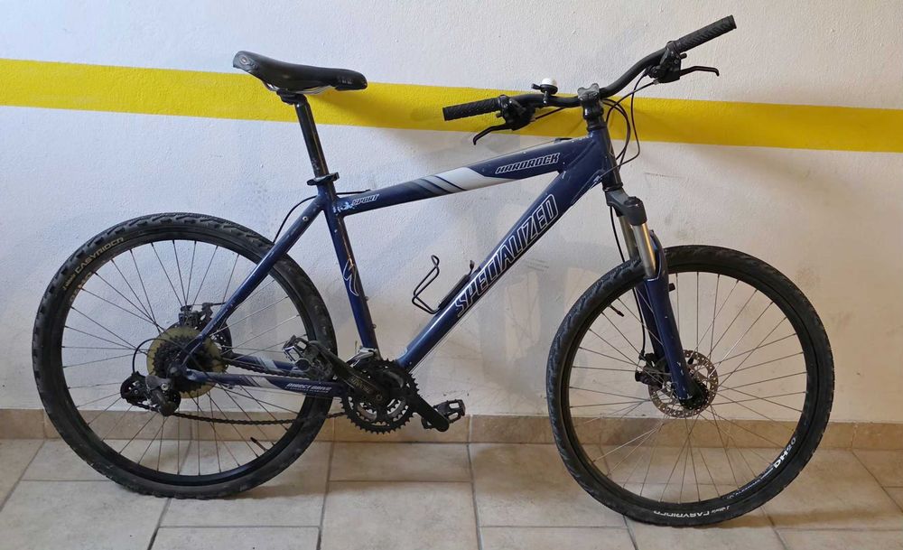 Vendo bicicleta Specialzed Hardrock roda 26