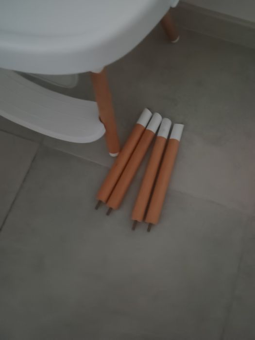 Krzesełko do karmienia Skiddou