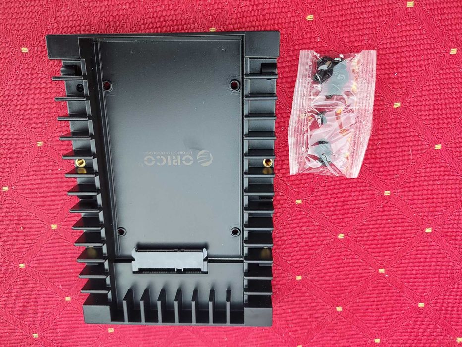 Orico Adapter SATA uchwyt montażowy na dysk 2,5cala do 3,5 cala przejściówka SSD HDD