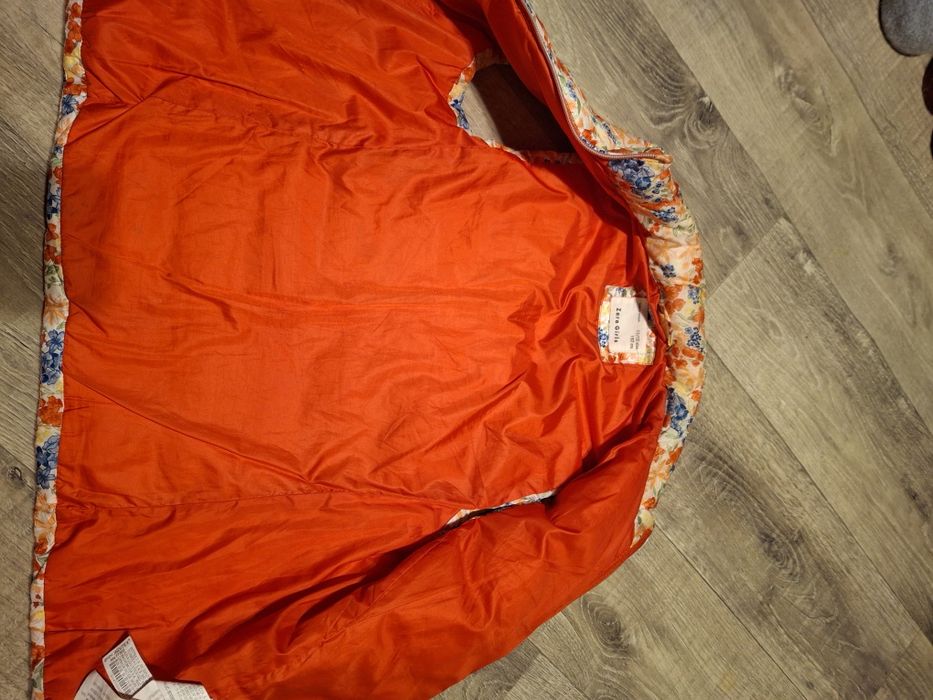 Продам жилетку для дівчинки ZARA 152, безрукавка