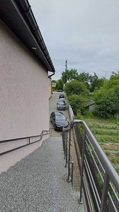 Оренда комерційного приміщення 135м2 на Набережній (об"їздна) _VV