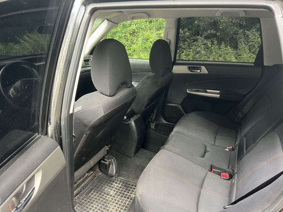 Свіжий Subaru Forester 2010 року