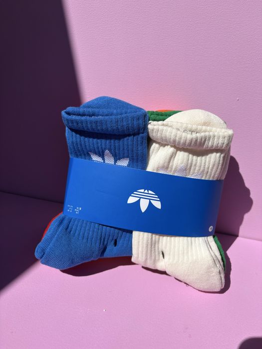 Kolorowe skarpety adidas