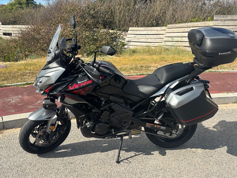 Kawasaki Versys 650 (2021) – 17.000 km – Impecável