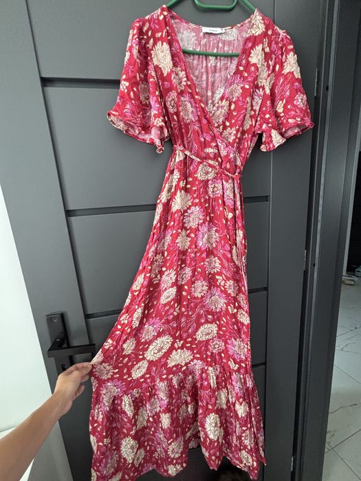 Piękna kopertowa sukienka ciążowa i do karmienia