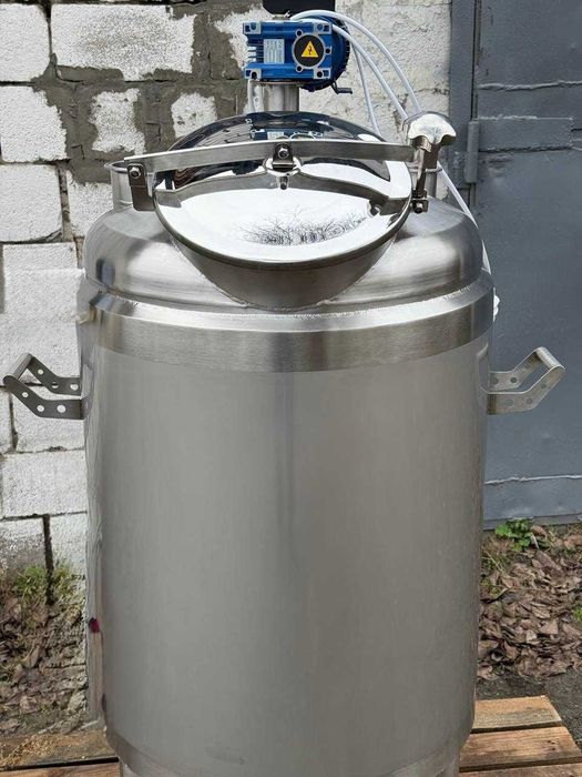 Ємність для розведення добрив КАС та подібних з підігрівом 300л, 500л