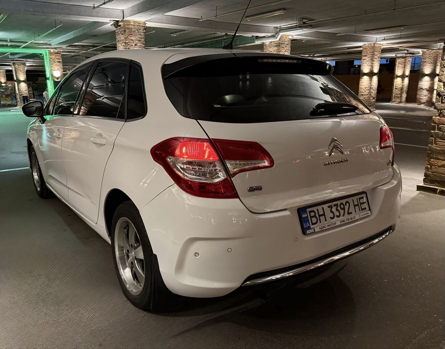 Citroen C4 / 2012 / дизель 1.6