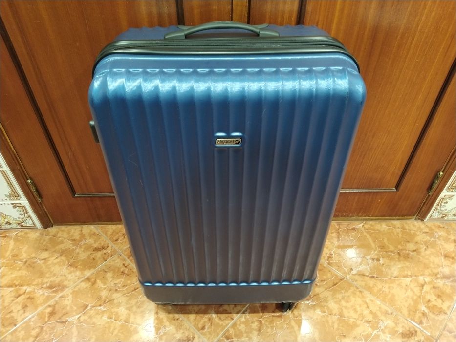 Mala malas de porão até 23 kg viagem casa quarto apartamento vivenda.