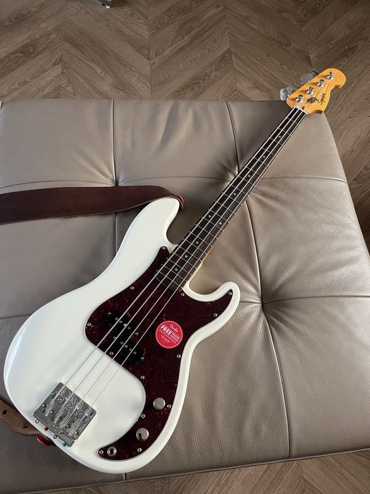 Dla Ciebie wszystko - squier precision bass - w kategorii Instrumenty