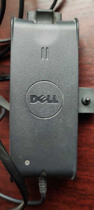Продам блок питания к ноутбуку Dell.