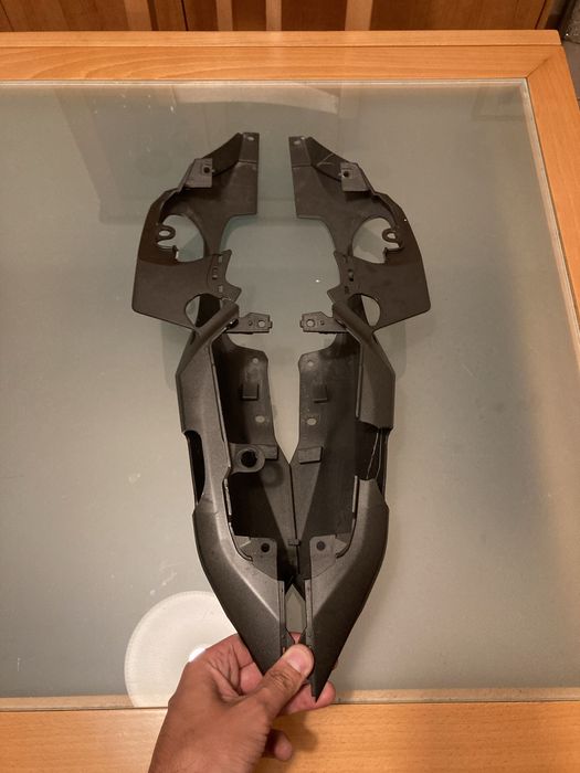 Yamaha Mt07 com furos para top case