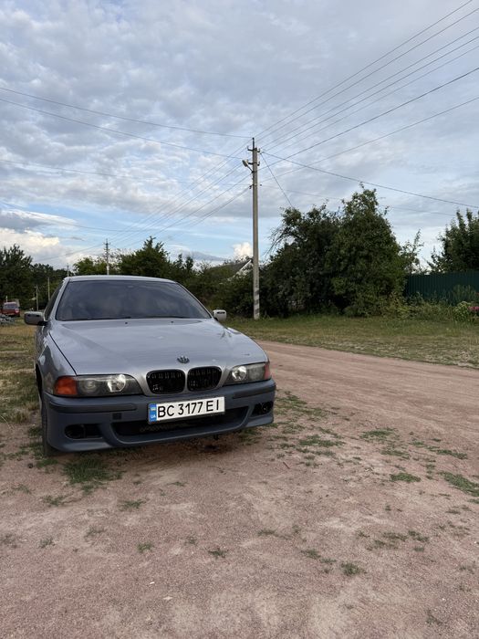 В продажі BMW 39