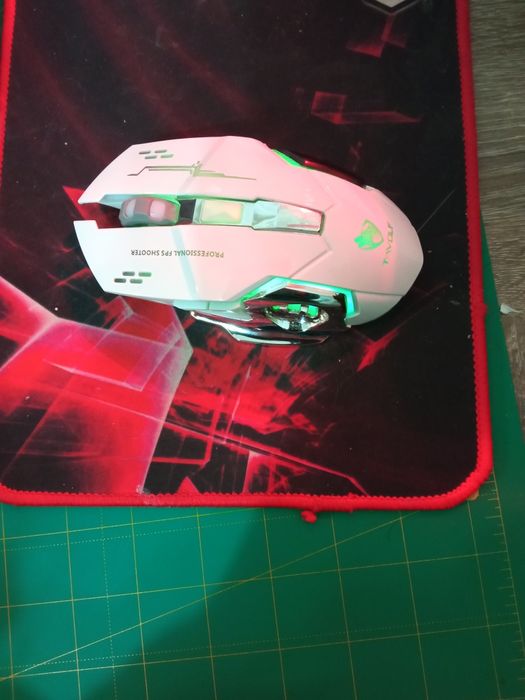 Миша бездротова, безшумна ігрова з підсвічуванням