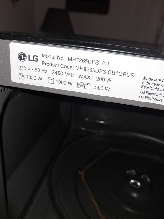 Micro-ondas LG NeoChef MH7265DPS (32 L - Com Grill - Preto)