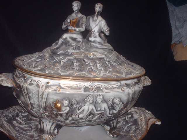 Terrina grande com travessa em loiça