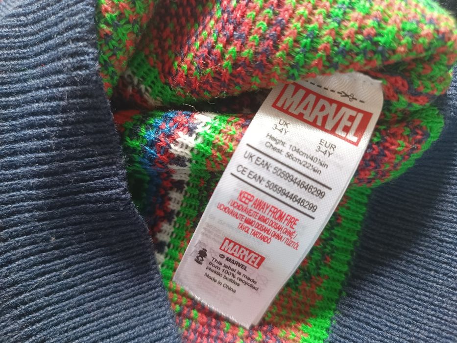 Sweter chłopięcy Marvel