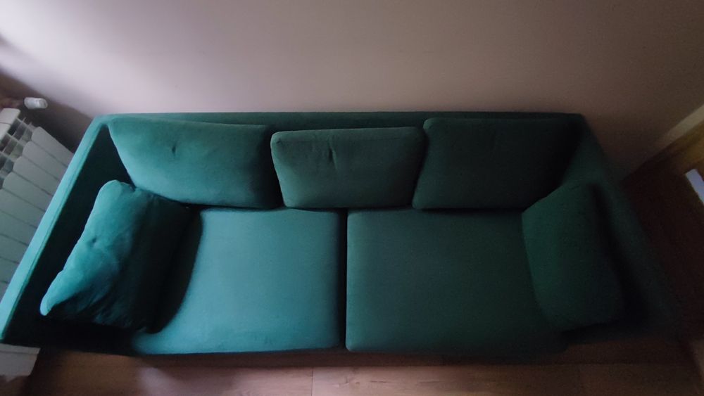 Wygodna piękna sofa