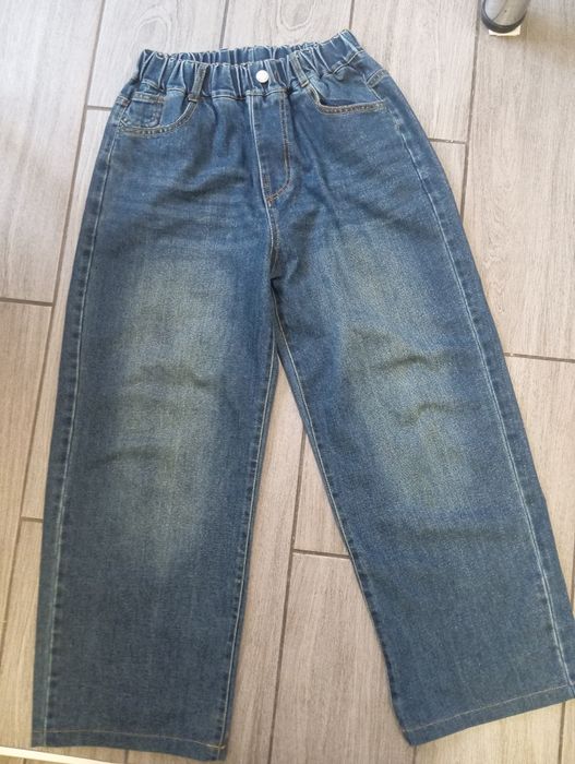 Широкі джинси для підлітка