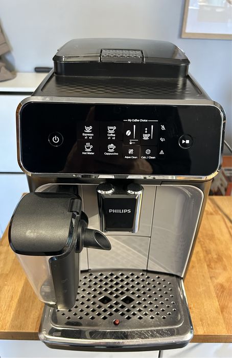 Latte Go Automatyczny Ekspres ciśnieniowy Philips LatteGo EP2235