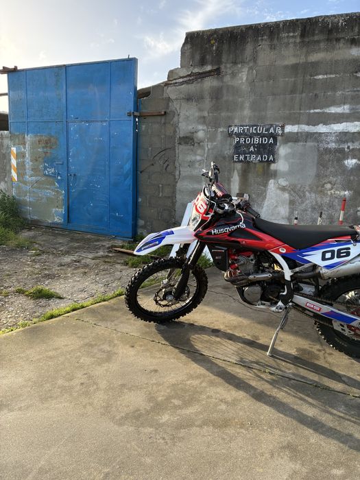 Husky TE450 matriculada
