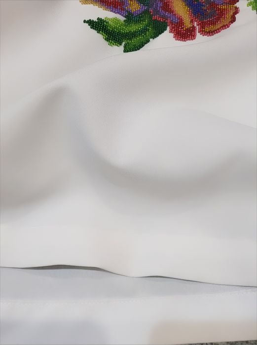 Вишиванка вишита бісером