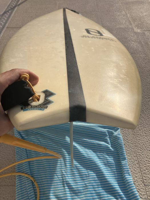 Prancha de Surf No-Brainer Mannkine + LFT 5’6” | 28,7L