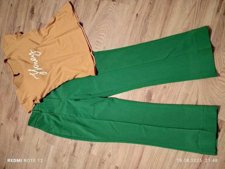 Zielone , eleganckie spodnie Bershka r. 36 bdb. stan + gratis