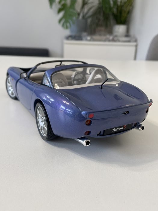 Model TVR Tuscan S 1/18 Jadi Revell jak Bburago Maisto Solido 1:18