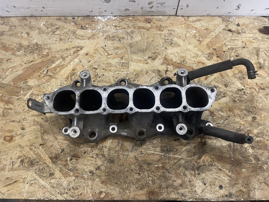 Коллектор впускной Mitsubishi Pajero 6G74 - 1540A117