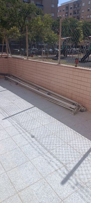 Tolde extensível para terraço ou varanda