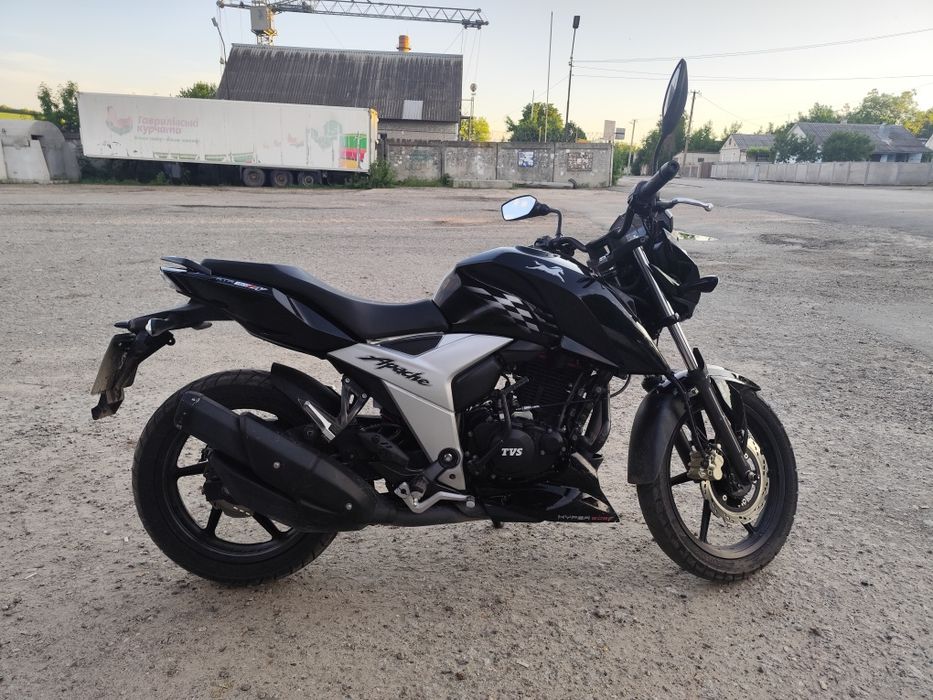 TVS Apache RTR 160 4V FI (Индия)
