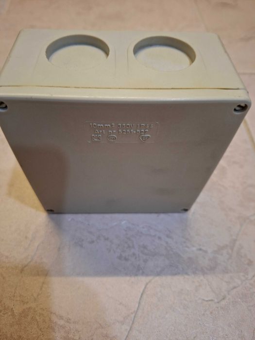 Puszka elektryczna IP44