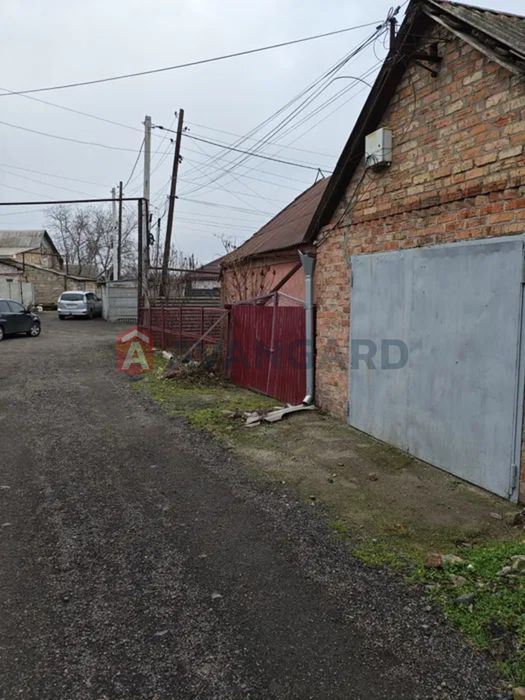 Продається великий будинок + 6 соток землі. ЄВідновлення