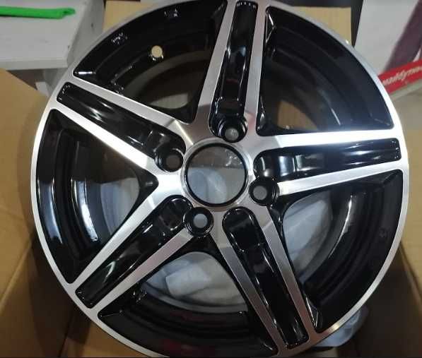 Титаны R13 на ВАЗ/ Ланос.  Болты и нипеля в подарок !