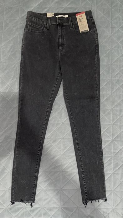 Нові джинси Levis