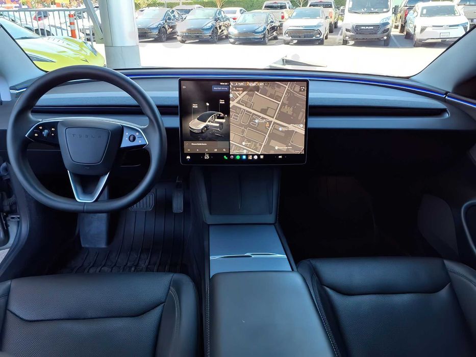 Tesla Model 3      2025