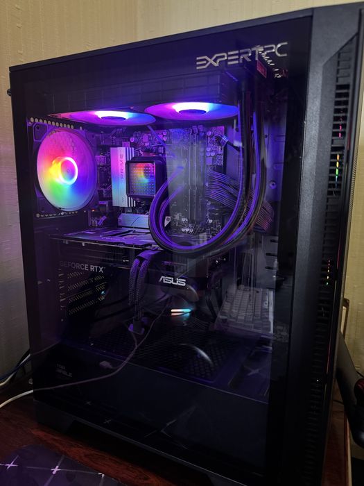 Amd ryzen 7 9800x3D nvidia 5070
