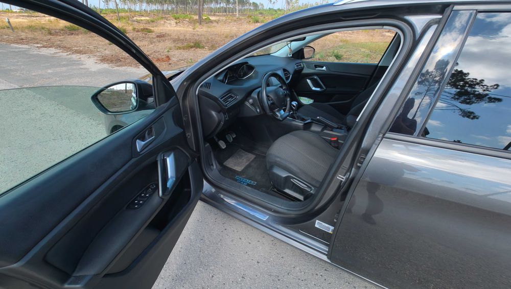 Peugeot 308 SW — fotografia 7