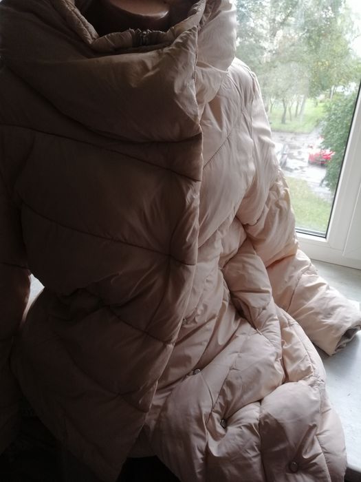 Куртка жіноча  M  Stradivarius