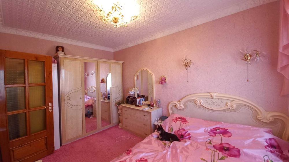 Продаж 2-К кв, вул. Соборності 3