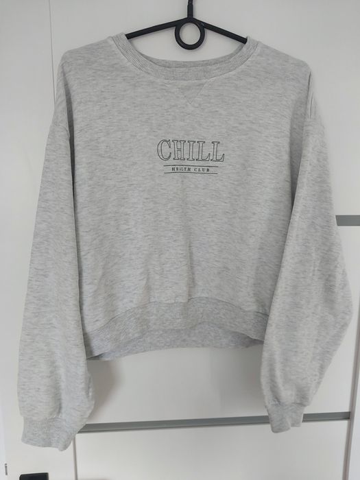 Bluza z napisem chill