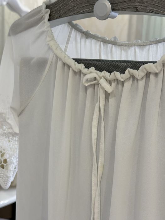 Блуза напівпрозора