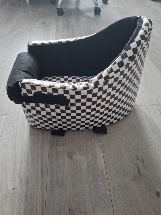 Legowisko, fotelik do auta na podłokietnik