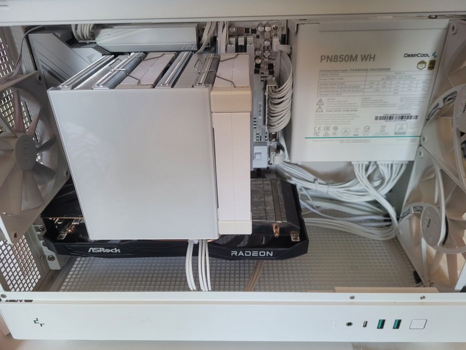 Komputer gamingowy Biały Ryzen 7500F  32GB DDR5  B850  Gwarancję Win 11 AM5