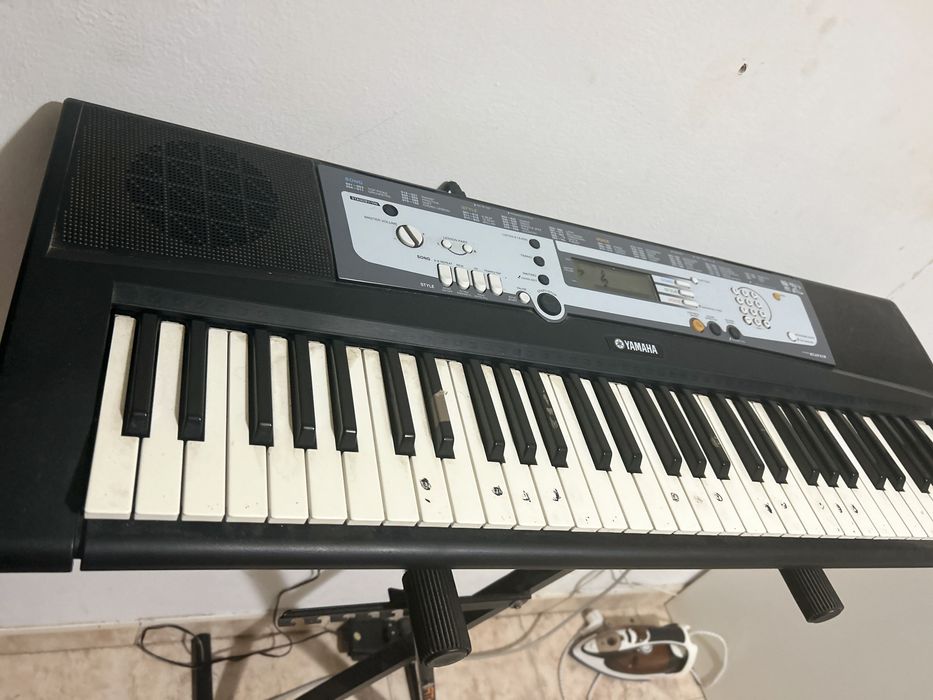 Teclado yamanha